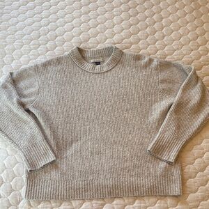 American Eagle Outfitters Light Gray Crewneck Sweater